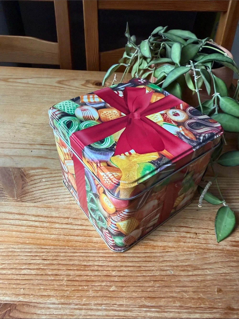 Vintage Candy-Print Decorative Tin Box with Red Ribbon